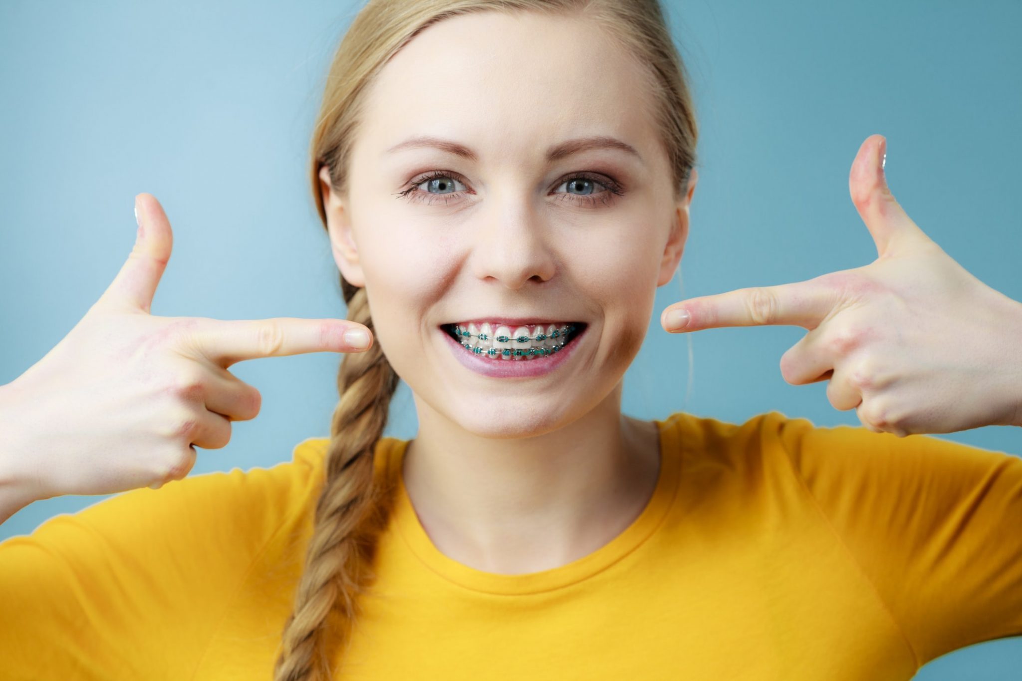 what color braces make your teeth look whiter